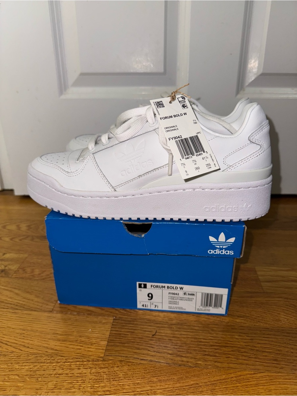 NWT Adidas Forum Bold women’s size 9 White Sneakers